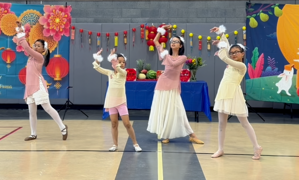The four girls performing Moon Palace