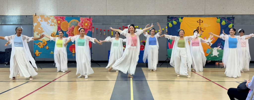 Finale / large group dance